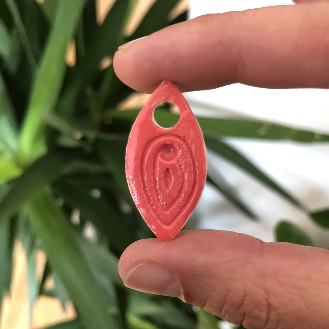 Pendentif Vulve Corail Jouissance – Image 3
